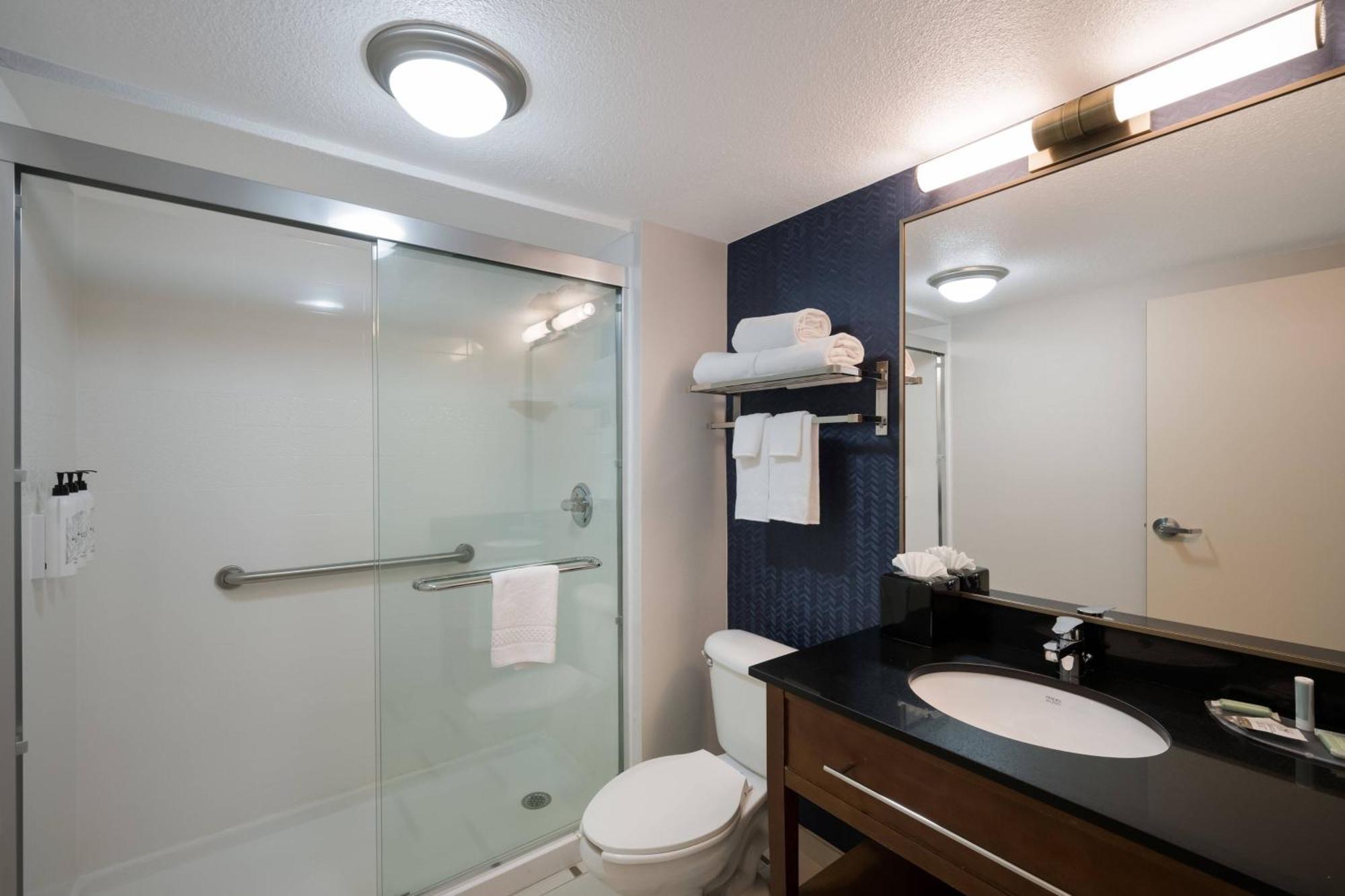 Fairfield Inn By Marriott Amesbury Exteriör bild