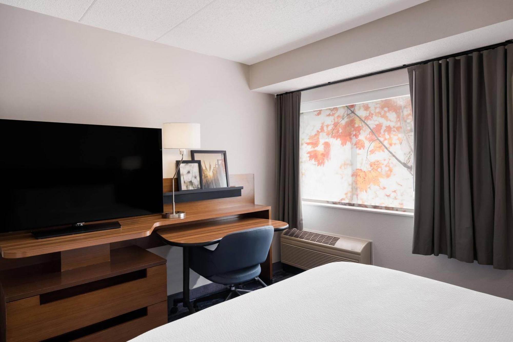 Fairfield Inn By Marriott Amesbury Exteriör bild