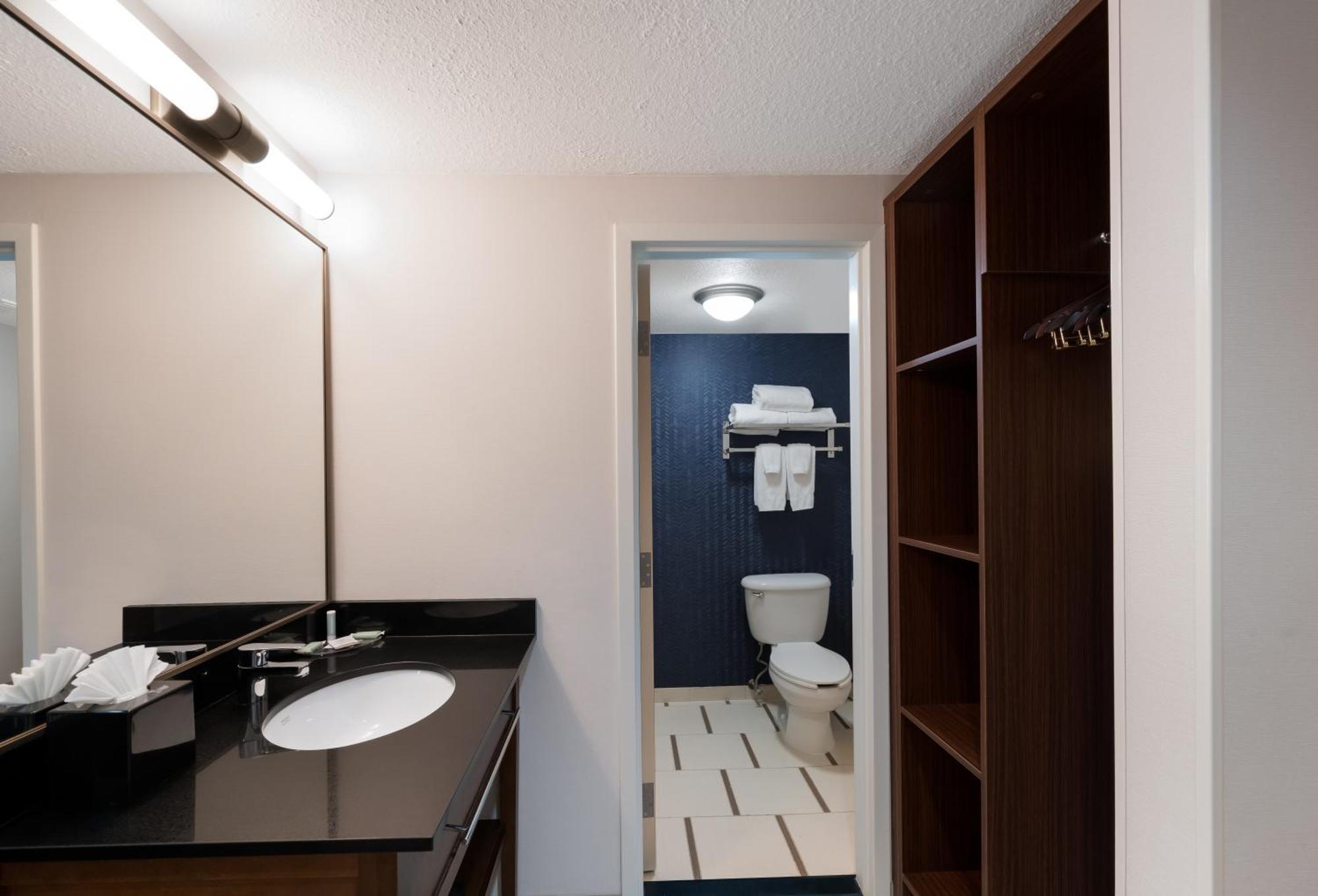 Fairfield Inn By Marriott Amesbury Exteriör bild