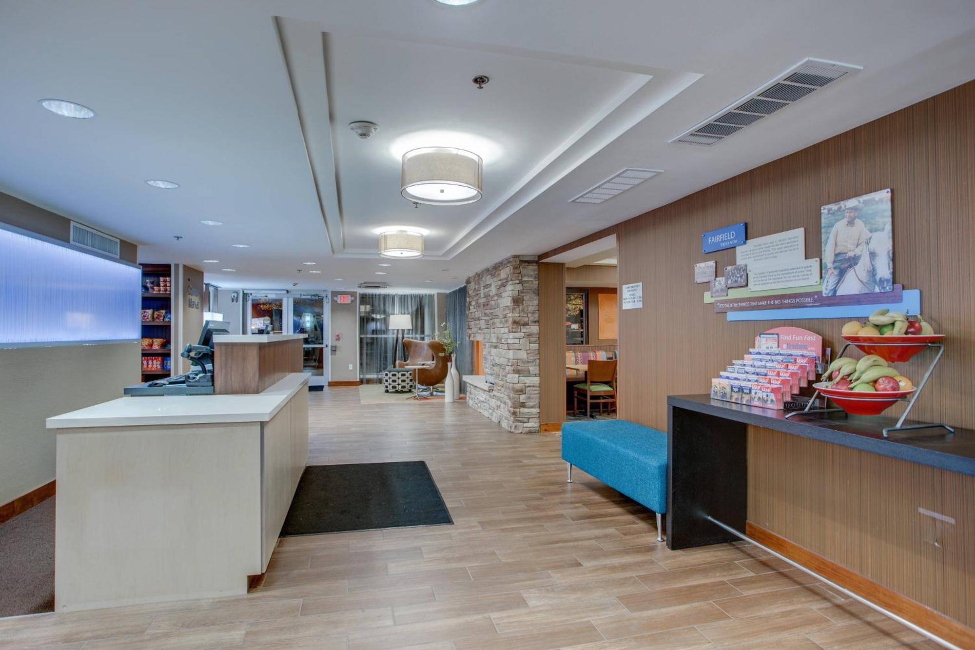 Fairfield Inn By Marriott Amesbury Exteriör bild