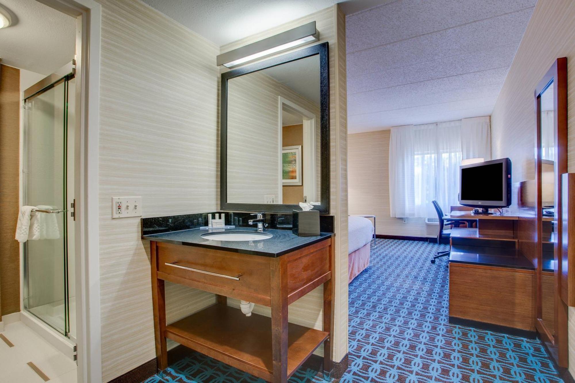 Fairfield Inn By Marriott Amesbury Exteriör bild